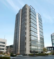 とめ研究所本社ラボ写真